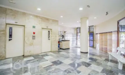 Apartamento com 3 quartos à venda na Praça Princesa Isabel, 57, Azenha, Porto Alegre, 136 m2 por R$ 425.000