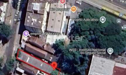 Terreno à venda na Rua Fagundes Varela, 56, Santo Antônio, Porto Alegre, 484 m2 por R$ 540.000