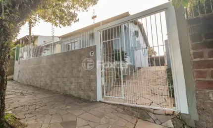 Casa com 2 quartos à venda na Rua Padre João Batista Reus, 3208, Camaquã, Porto Alegre, 135 m2 por R$ 550.000