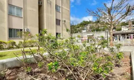Apartamento com 2 quartos à venda na Rua Bertoldo Simão de Oliveira, 895, Universitários, Biguaçu, 41 m2 por R$ 215.000