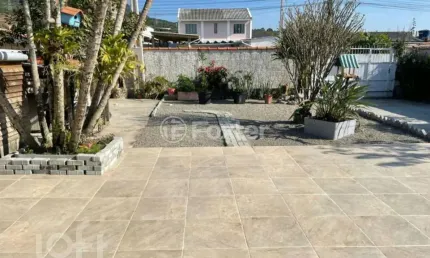 Casa com 2 quartos à venda na Rua Alvim Miguel Martins, 903, Praia de Fora, Palhoça, 150 m2 por R$ 350.000