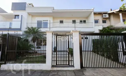 Casa com 3 quartos à venda na Rua Lagoa do Peixe, 85, Sarandi, Porto Alegre, 270 m2 por R$ 1.425.000