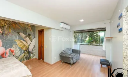 Apartamento com 1 quarto à venda na avenida independência, 967, independência, porto alegre, 41 m2 por r$ 334.000