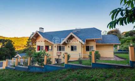 Casa com 3 quartos à venda na Rua Joao Scur, 1011, Vale das Colinas, Gramado, 262 m2 por R$ 2.200.000
