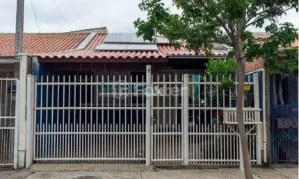Casa com 2 quartos à venda na Rua Açaí, 128, Chácara das Rosas, Cachoeirinha, 43 m2 por R$ 235.000