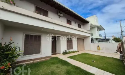Casa com 4 quartos à venda na Rua Antônio Mattos Areas, 584, Balneário, Florianópolis, 207 m2 por R$ 1.600.000