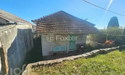 Casa com 2 quartos à venda na Rua Santiago Dantas, 310, Cascata, Porto Alegre, 440 m2 por R$ 230.000