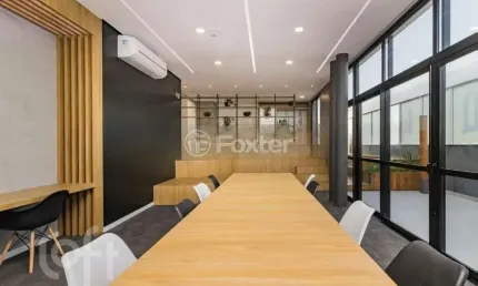 Kitnet / Stúdio à venda na Rua Professor Freitas e Castro, 300, Azenha, Porto Alegre, 40 m2 por R$ 367.000