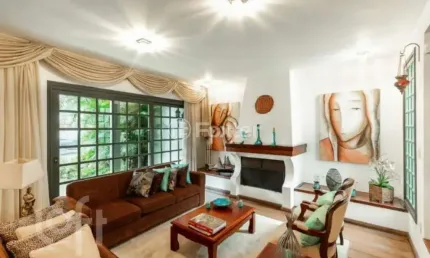 Casa com 3 quartos à venda na rua eudoro berlink, 987, auxiliadora, porto alegre, 239 m2 por r$ 1.990.000