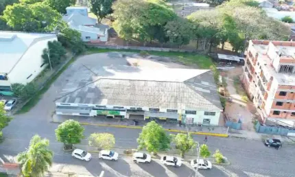 Prédio com 4 salas à venda na Rua José Feliciano Carrinho, 155, Centro, Butiá, 815 m2 por R$ 3.500.000