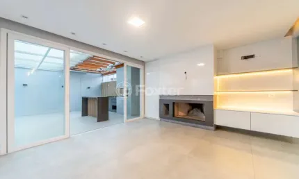 Casa em condomínio fechado com 3 quartos à venda na Avenida Clemenciano Barnasque, 121, Teresópolis, Porto Alegre, 221 m2 por R$ 1.390.000