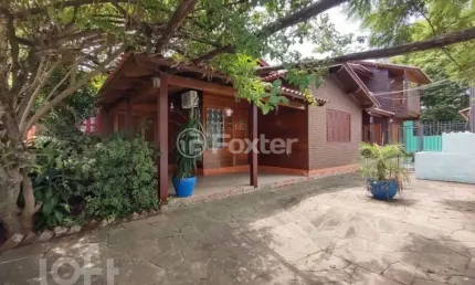 Casa com 2 quartos à venda na Rua Tomé de Souza, 440, Nossa Senhora das Graças, Canoas, 180 m2 por R$ 848.000