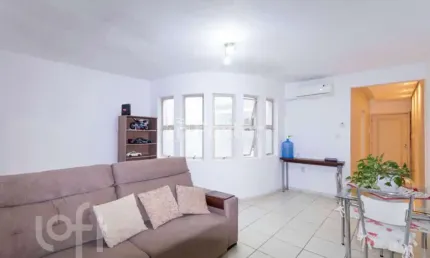 Apartamento com 2 quartos à venda na rua felipe camarão, 150, rio branco, porto alegre, 95 m2 por r$ 440.000