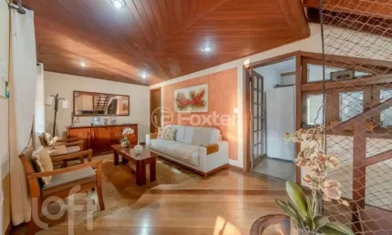 Casa em condomínio fechado com 3 quartos à venda na Rua Erechim, 100, Nonoai, Porto Alegre, 181 m2 por R$ 719.000