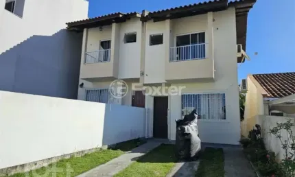 Casa com 2 quartos à venda na Rua Theófilo Leonardo Schimitt, 208, Bela Vista, Palhoça, 61 m2 por R$ 380.000