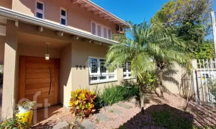 Casa com 3 quartos à venda na rua caçador, 764, rio branco, novo hamburgo, 231 m2 por r$ 990.000