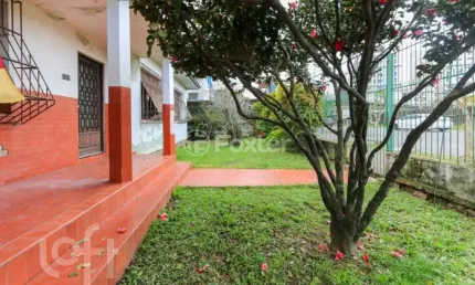 Casa à venda na avenida guilherme schell, 5020, centro, canoas, 269 m2 por r$ 1.100.000