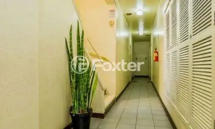 Apartamento com 2 quartos à venda na avenida berlim, 380, são geraldo, porto alegre, 54 m2 por r$ 240.000