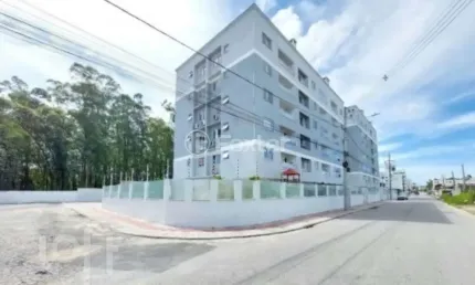Apartamento com 2 quartos à venda na rua giovanni pisano, 500, aririu, palhoça, 55 m2 por r$ 330.000