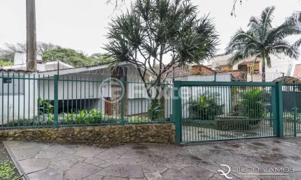 Casa com 4 quartos à venda na Rua Saica, 333, Petrópolis, Porto Alegre, 300 m2 por R$ 1.250.000
