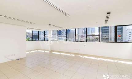Sala comercial com 1 sala à venda na Avenida Princesa Isabel, 729, Santana, Porto Alegre, 48 m2 por R$ 258.000