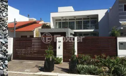Casa em condomínio fechado com 3 quartos à venda na Rua Fernando Jorge Schneider, 705, Hípica, Porto Alegre, 258 m2 por R$ 1.390.000