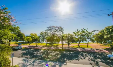 Casa comercial com 4 salas à venda na Avenida Padre Cacique, 1774, Praia de Belas, Porto Alegre, 547 m2 por R$ 3.648.000