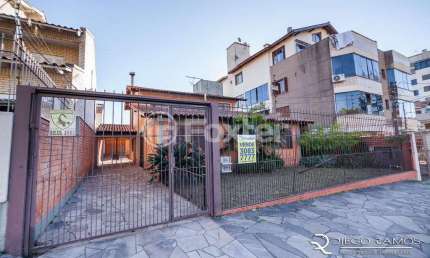 Casa com 4 quartos à venda na Rua Dona Adda Mascarenhas de Moraes, 877, Jardim Itu Sabará, Porto Alegre, 260 m2 por R$ 750.000
