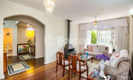 Casa com 4 quartos à venda na Rua Graciano Azambuja, 341, Partenon, Porto Alegre, 247 m2 por R$ 780.000