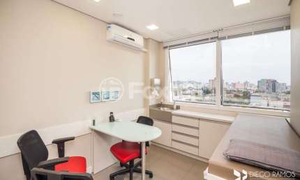Sala comercial com 3 salas à venda na Rua Gomes Jardim, 201, Santana, Porto Alegre, 62 m2 por R$ 1.019.900