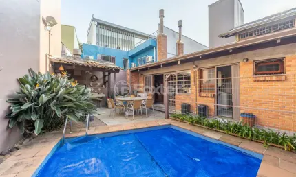 Casa com 4 quartos à venda na Rua Doutor Jorge Fayet, 21, Chácara das Pedras, Porto Alegre, 300 m2 por R$ 1.650.000