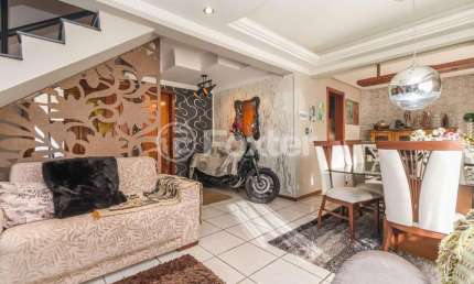 Casa em condomínio fechado com 3 quartos à venda na Avenida Eduardo Prado, 2050, Cavalhada, Porto Alegre, 233 m2 por R$ 964.000