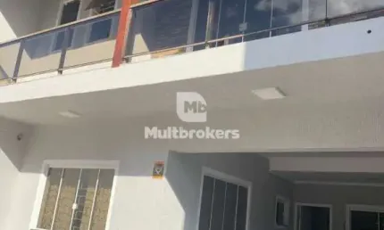 Casa com 3 quartos à venda na Leonardo João Wieczorkowski, 194, Iguaçu, Araucária por R$ 690.000
