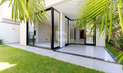 Casa em condomínio fechado com 3 quartos à venda na Rua Hermenegildo Luca, 101 61, Butiatuvinha, Curitiba por R$ 3.579.000