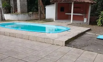 Casa à venda na maria hilda, 250, centro, são francisco do sul