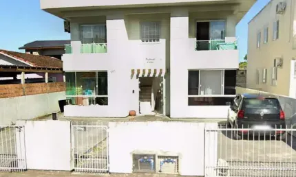 Apartamento a venda de 02 Dormitórios com mobília planejada na Barra do Aririú em Palhoça-SC