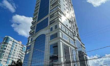 Apartamento de 3 Suítes com 130m² Privativos em Itapema 40m da Praia