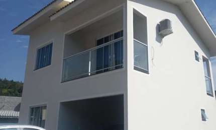 Casa a venda de 02 Dormitórios com edícula no Bairro Canto dos Ganchos-Governador Celso Ramos-SC