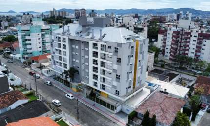 Duplex semi-mobiliado de alto padrão com 3 quartos sendo 2 suítes em Capoeiras - Florianópolis - SC