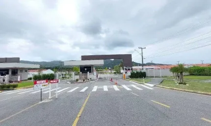 Casa mobiliada com 3 dormitórios em condomínio fechado no Bela Vista - Palhoça/SC