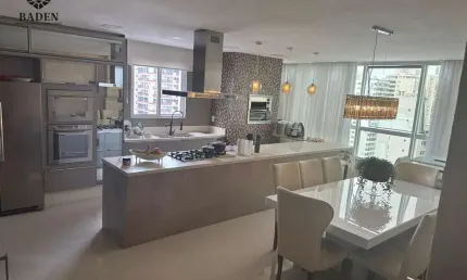 Apartamento com 4 quartos à venda na Rua 2650, 57, Centro, Balneário Camboriú