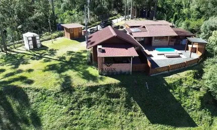 Terreno Rural com 2 casas e escritório á venda em Urubici