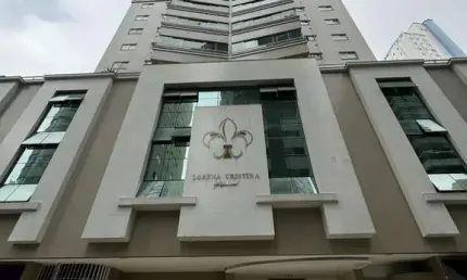 Apartamento 3 Suítes / 3 vagas / Centro / Balneário Camboriú