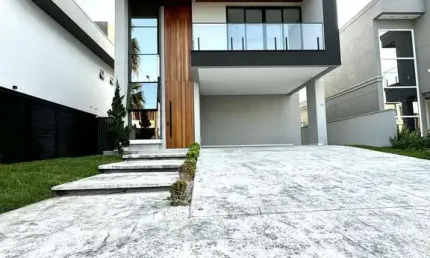 Casa Alto Padrão / Condomínio Caledônia Private Village / Camboriú