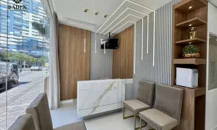 Sala comercial para alugar na Avenida Brasil, 180, Centro, Balneário Camboriú