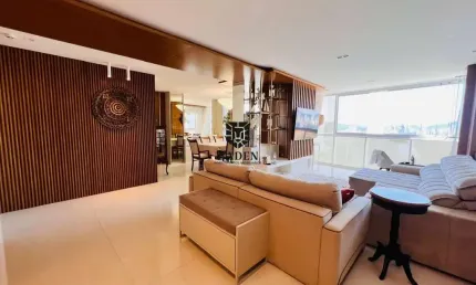 Apartamento com Vista Mar / 4 Dormitórios / Balneário Camboriú
