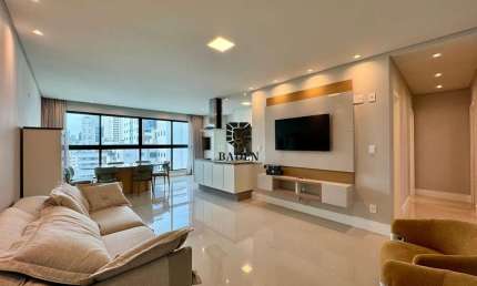 Apartamento com 3 quartos à venda na Rua 902, 270, Centro, Balneário Camboriú