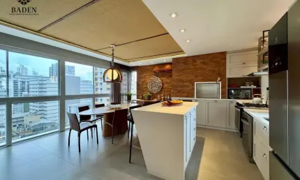 Apartamento 3 Suítes / 3 vagas / Quadra Mar / Balneário Camboriú