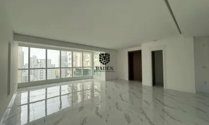 Apartamento com 4 quartos à venda na Rua 3700, 425, Centro, Balneário Camboriú