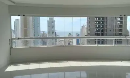 Apartamento 3 dormitórios à venda Centro Balneário Camboriú/SC